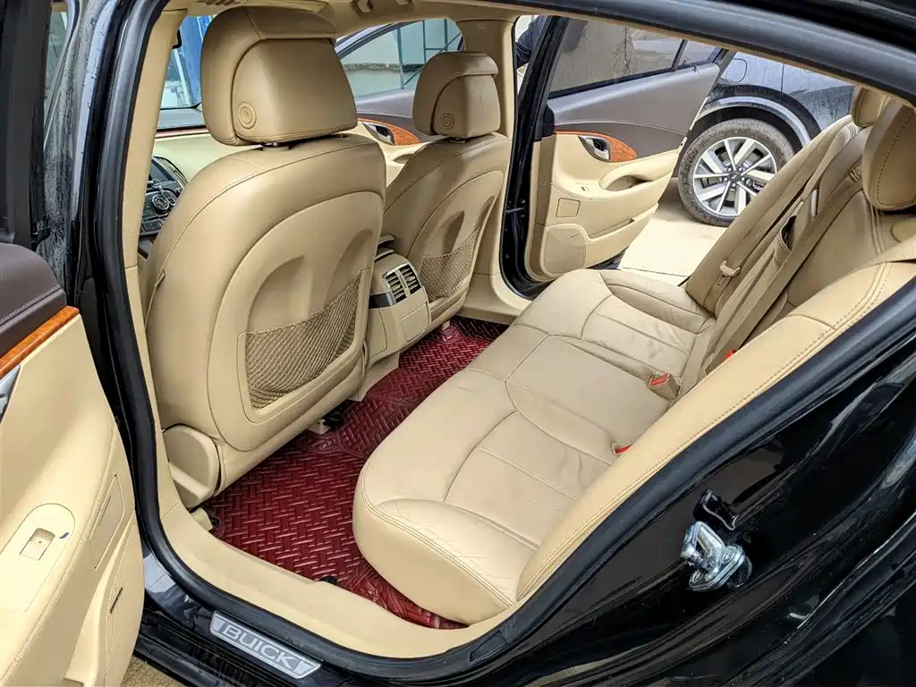 BUICK LACROSSE 2012