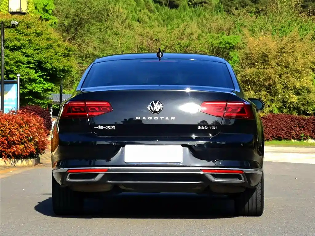 VOLKSWAGEN MAGOTAN 2022