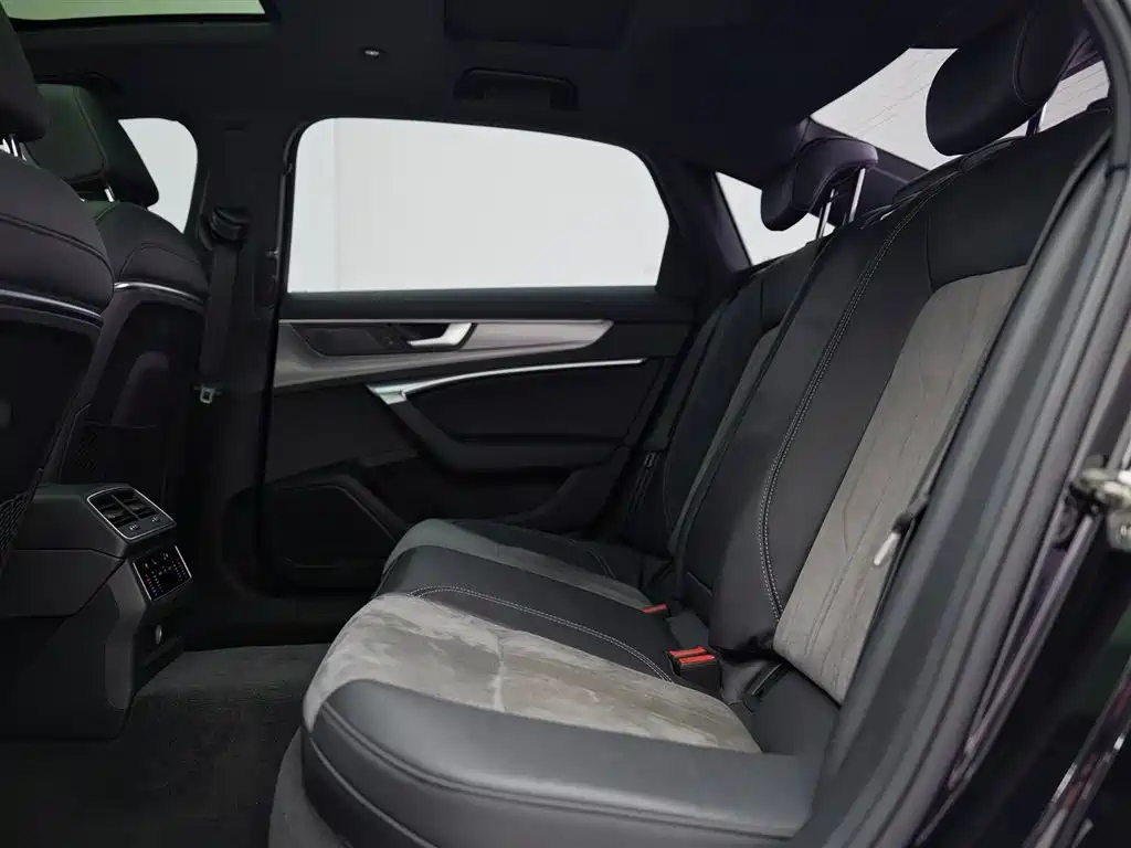 AUDI A6L 2022