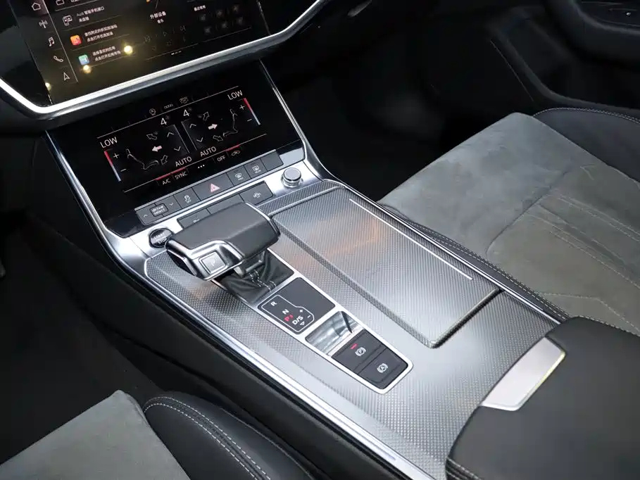 AUDI A6L 2021