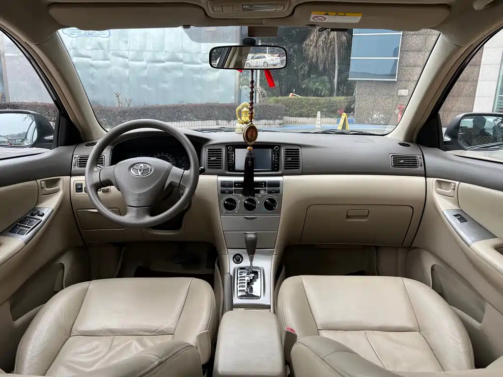 TOYOTA COROLLA 2012