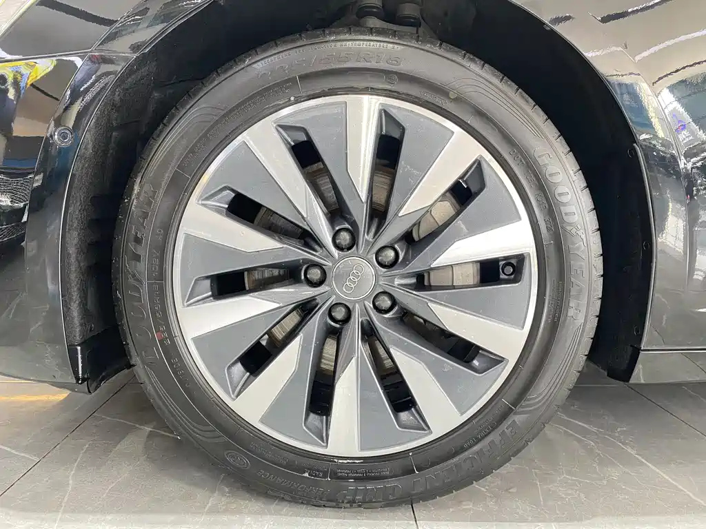 AUDI A6L 2020