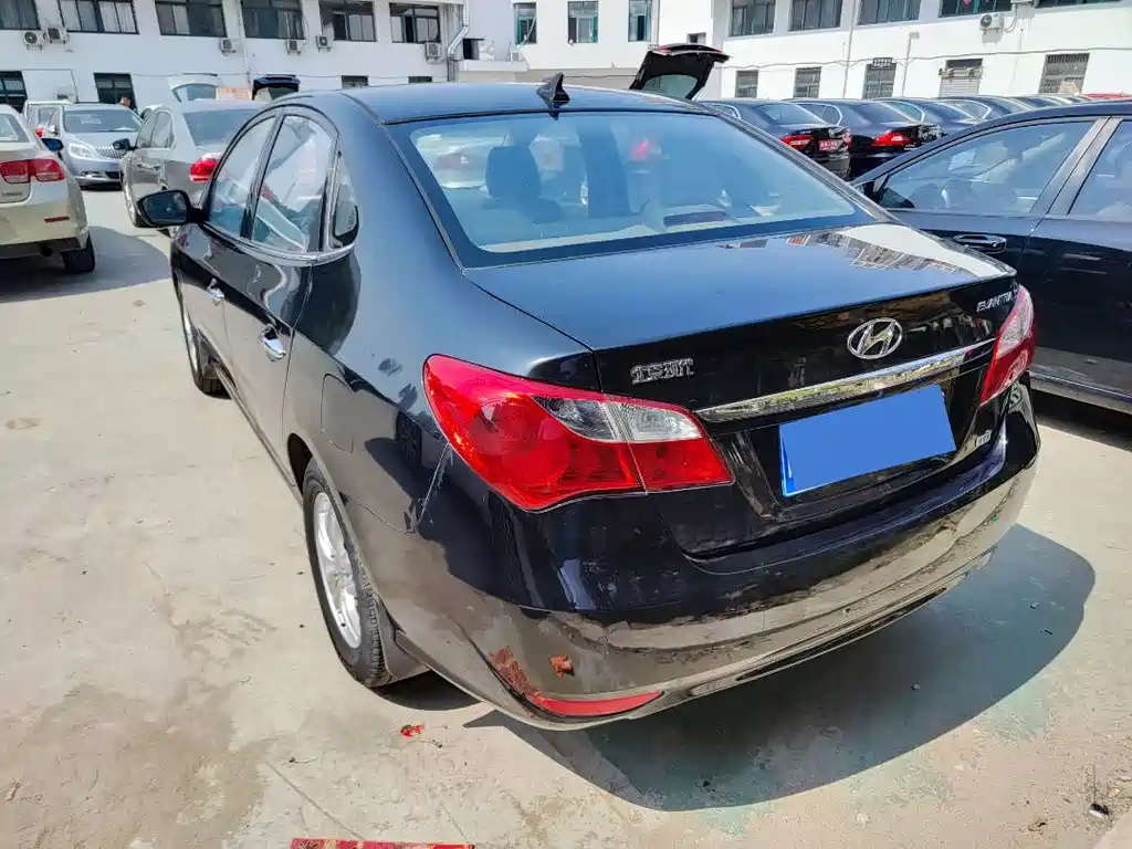 HYUNDAI CELESTA 2015