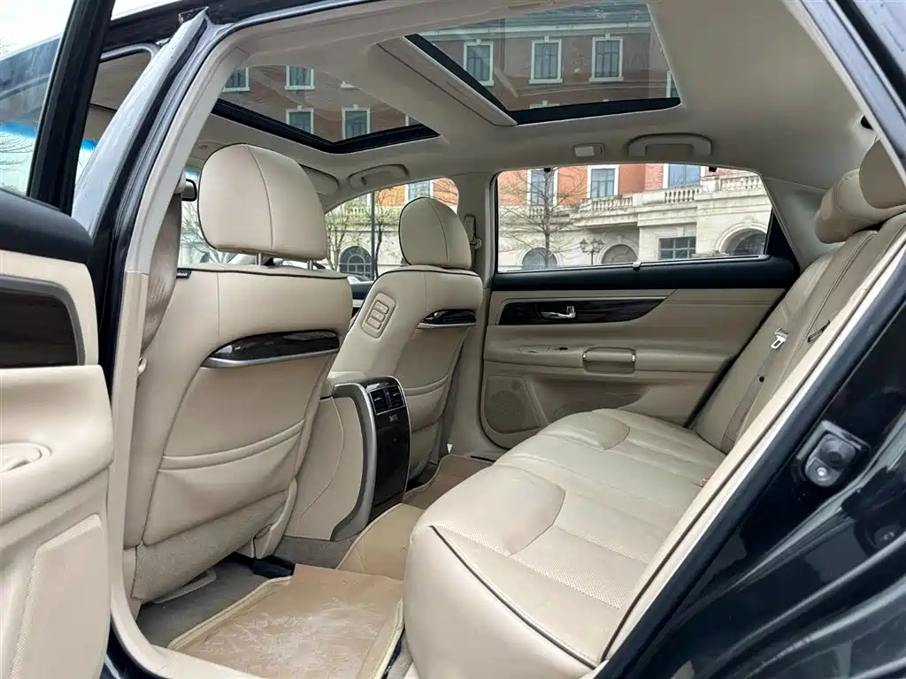 NISSAN TEANA 2015