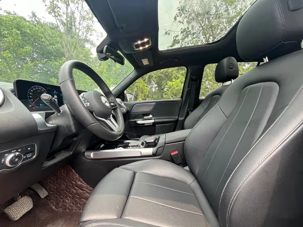 MERCEDES BENZ GLB 2022