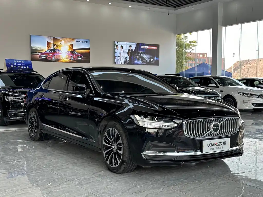 VOLVO S90 2022