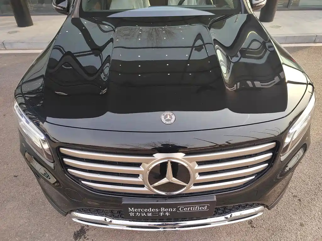 MERCEDES BENZ GLB 2024