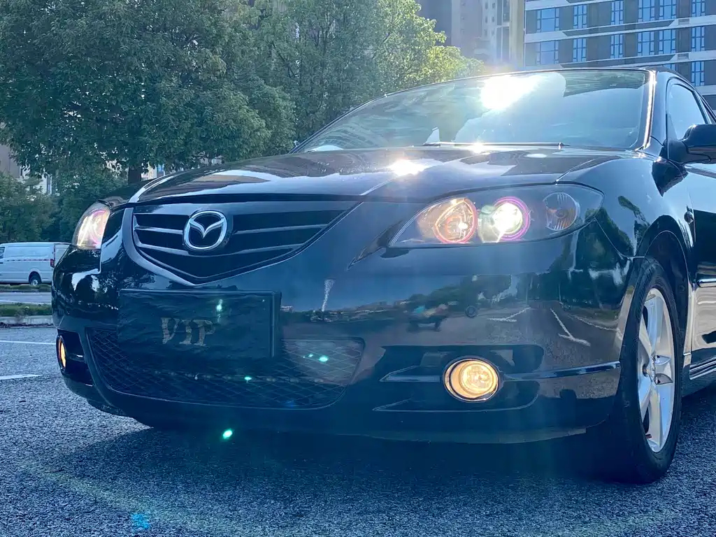 MAZDA 3 2009