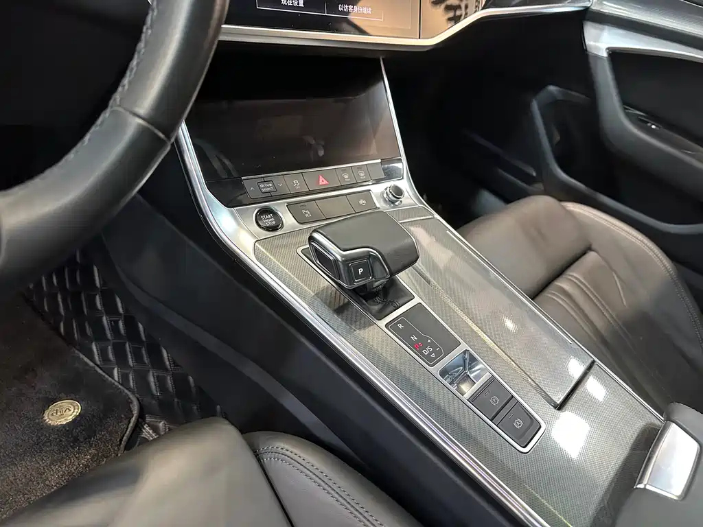 AUDI A7 2021