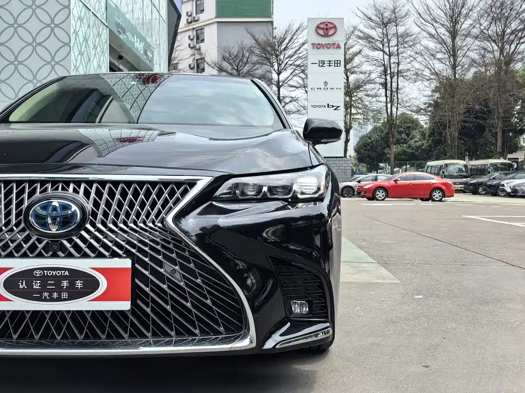 TOYOTA AVALON 2020