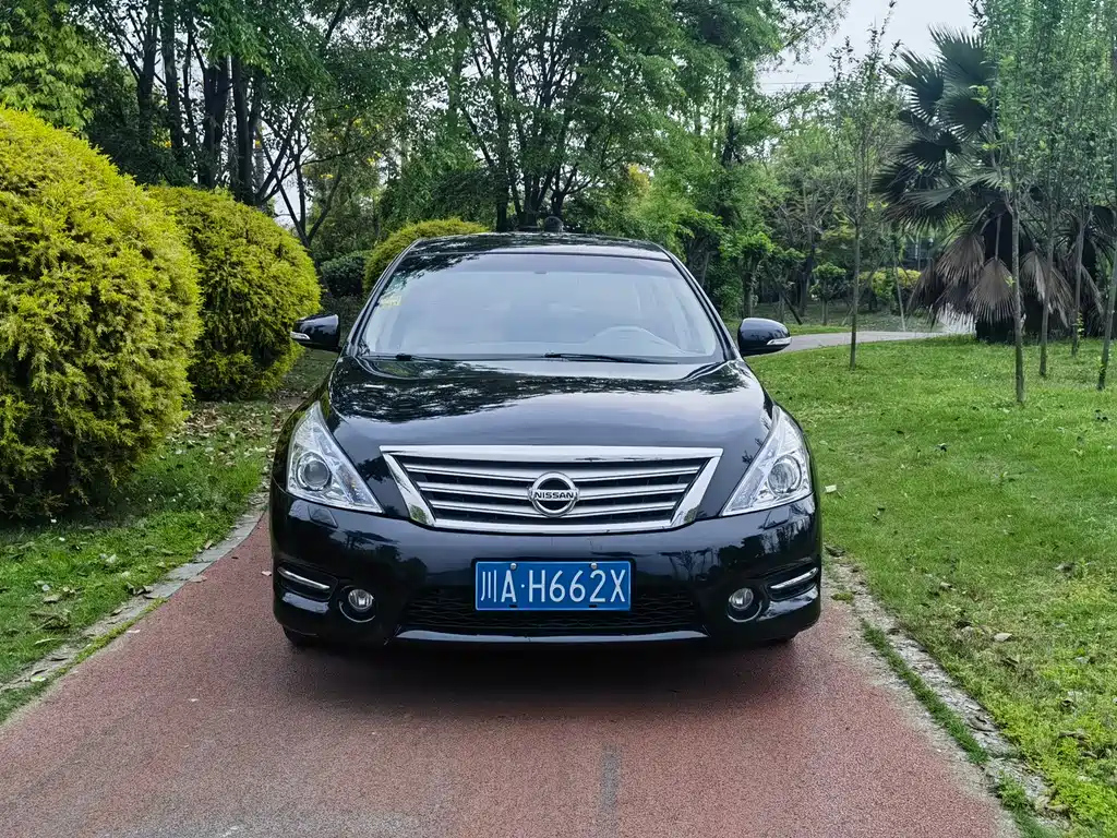 NISSAN TEANA 2011