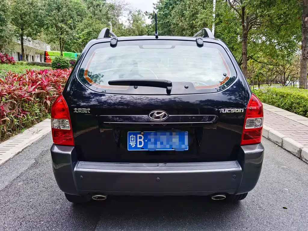 HYUNDAI TUCSON 2011
