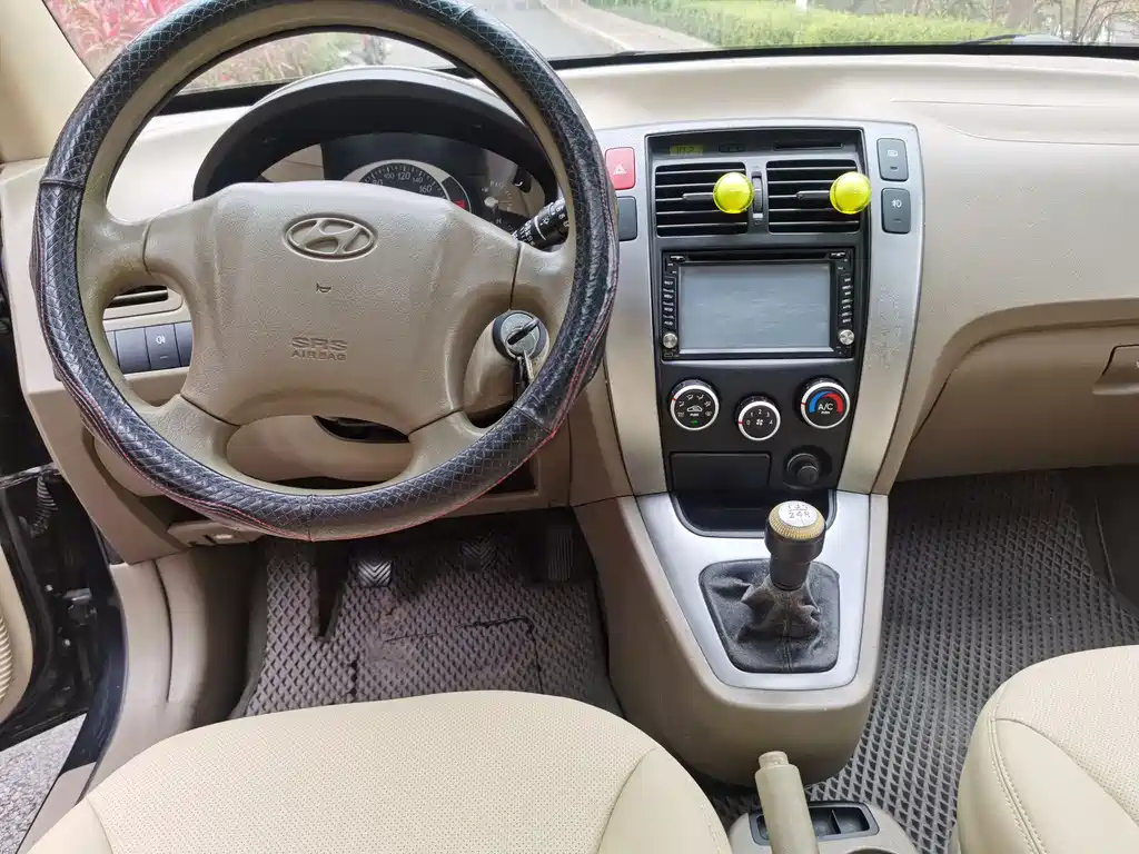 HYUNDAI TUCSON 2011