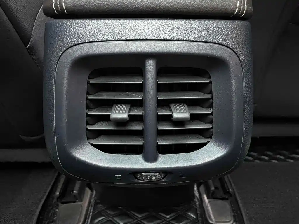 JEEP CHEROKEE 2020
