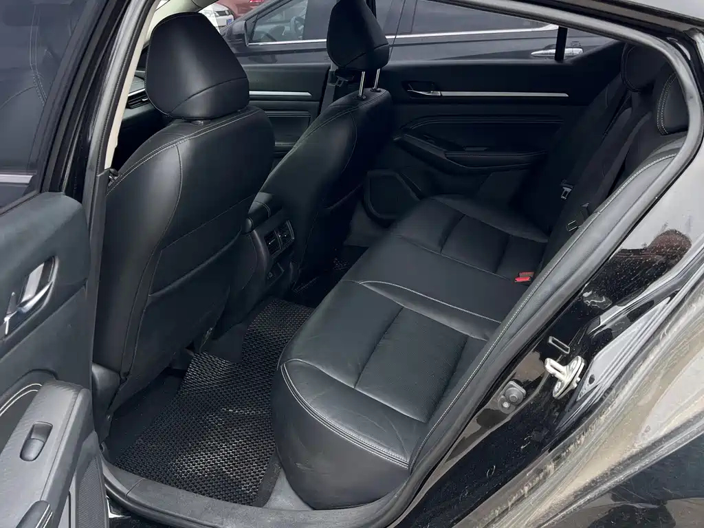 NISSAN TEANA 2022