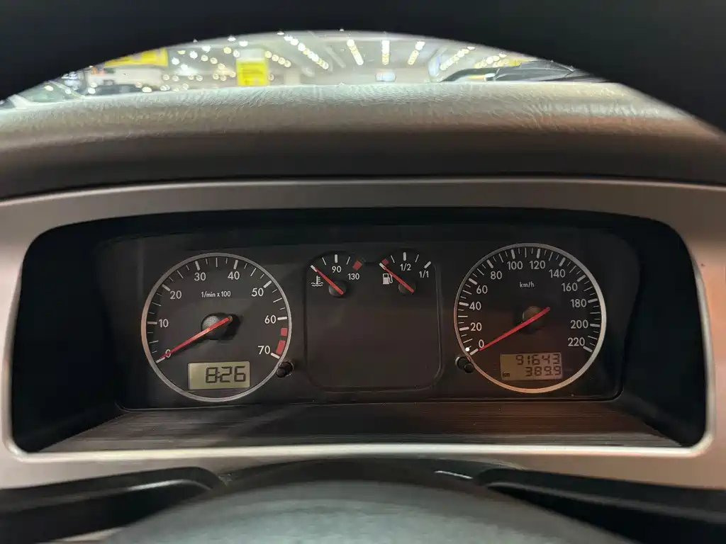 VOLKSWAGEN OTHER 2011