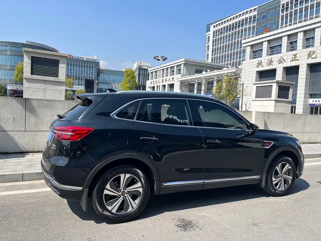 HONGQI HS5 2020