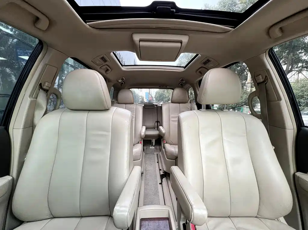 TOYOTA PREVIA 2015