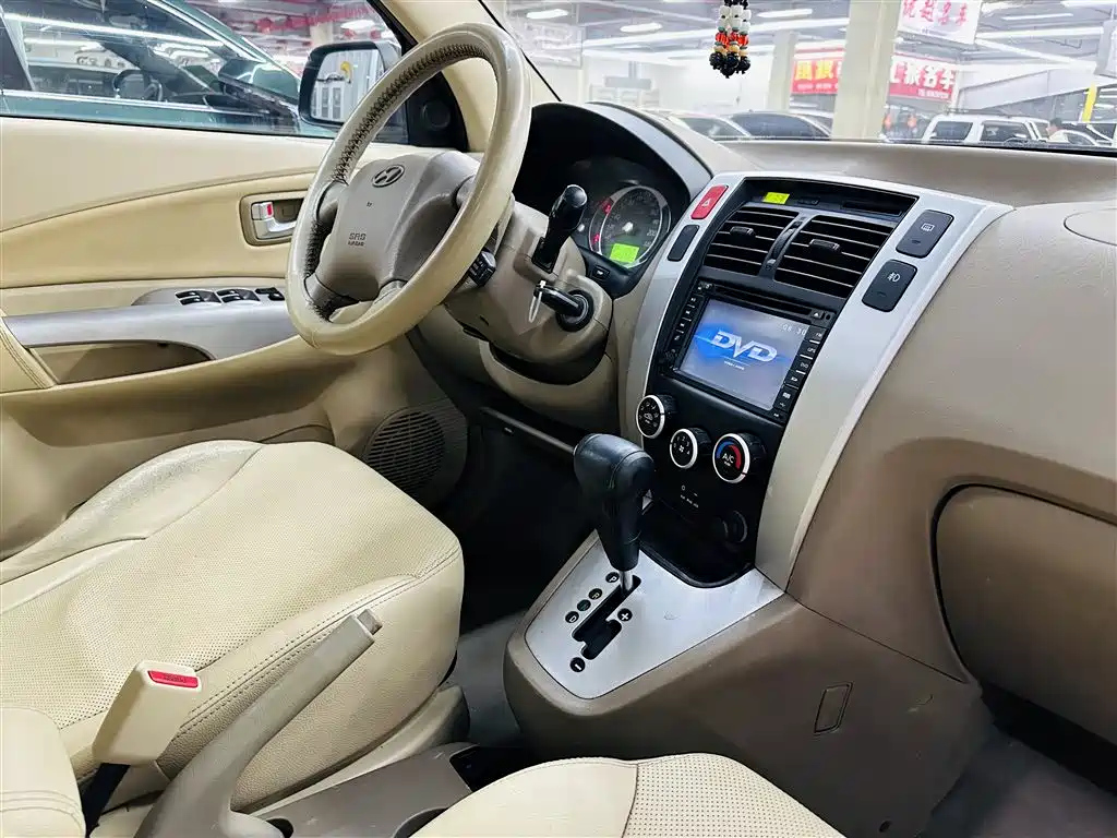 HYUNDAI TUCSON 2013