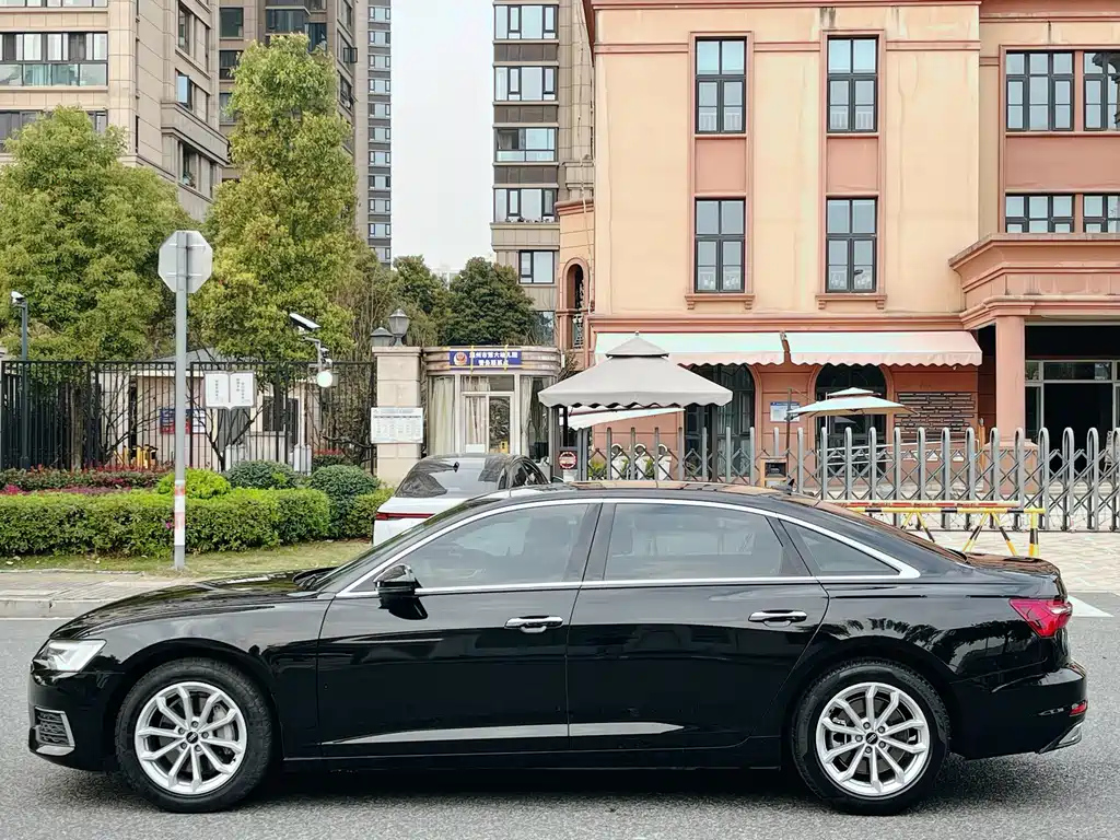 AUDI A6L 2023