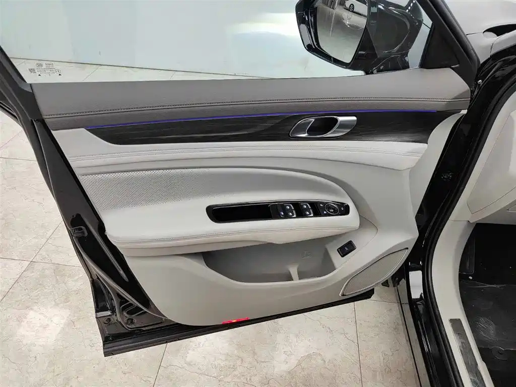 FORD EQUATOR 2023