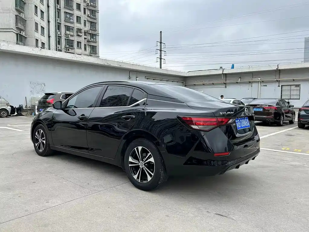 NISSAN SYLPHY 2021