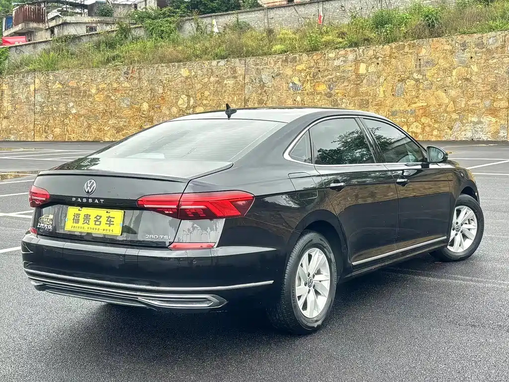 VOLKSWAGEN PASSAT 2020