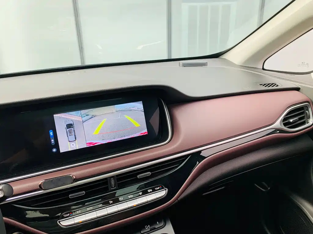 TRUMPCHI M6 2021