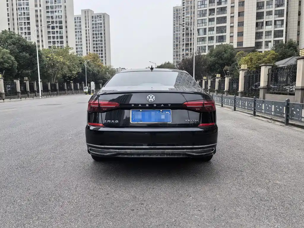 VOLKSWAGEN PASSAT 2020
