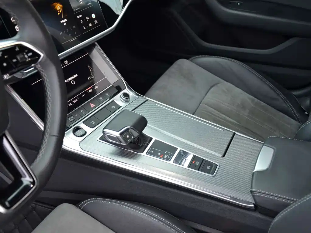 AUDI A6L 2021