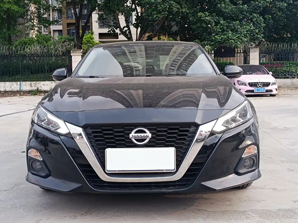 NISSAN TEANA 2020