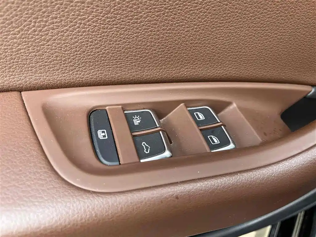 AUDI A6L 2019