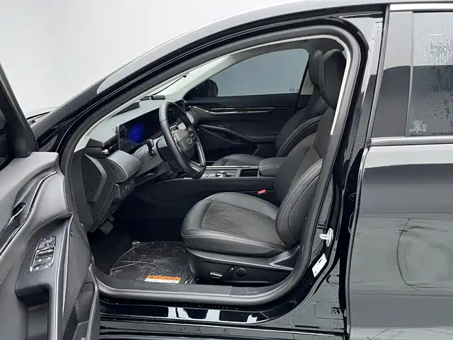FORD MONDEO 2023