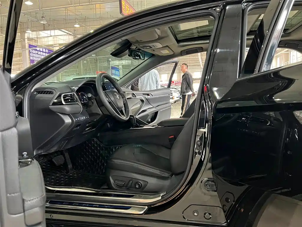 TOYOTA CAMRY 2022