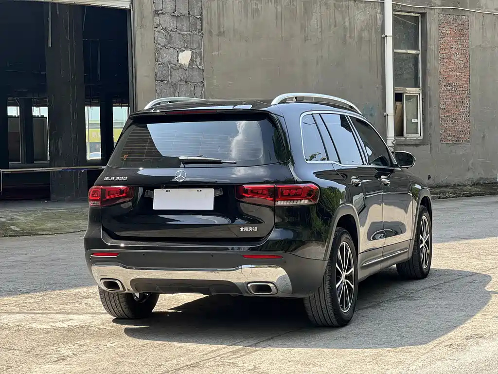 MERCEDES BENZ GLB 2021