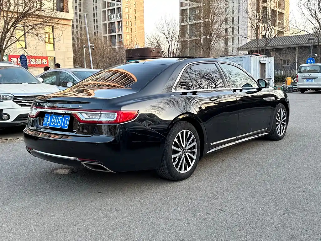 LINCOLN CONTINENTAL 2018