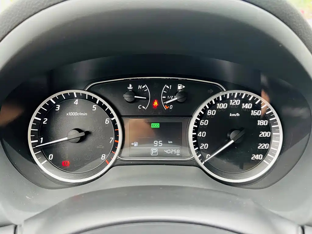 NISSAN SYLPHY 2020