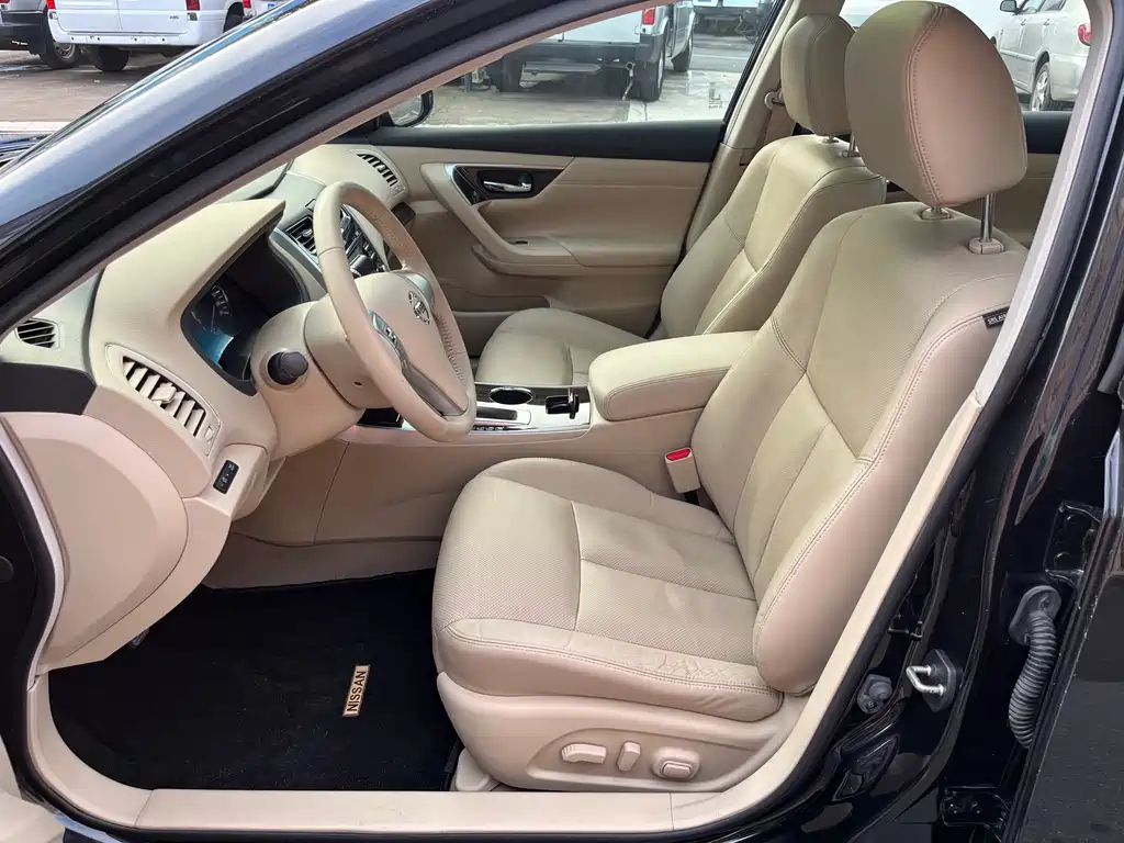NISSAN TEANA 2016
