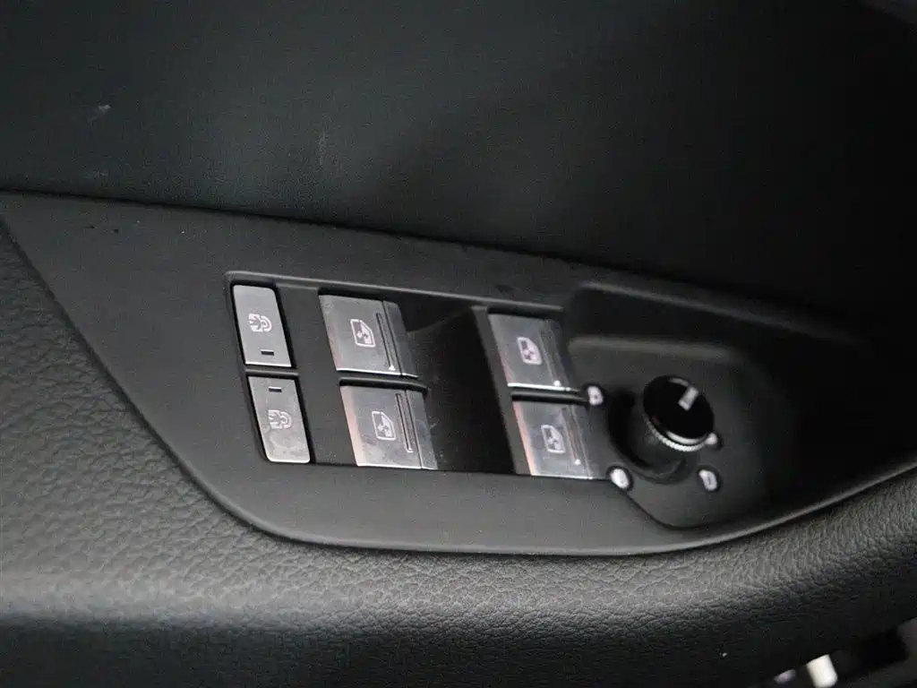 AUDI A6L 2023