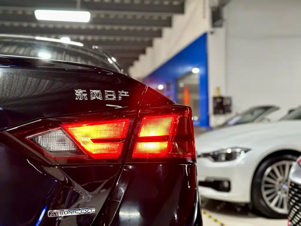 NISSAN TEANA 2021