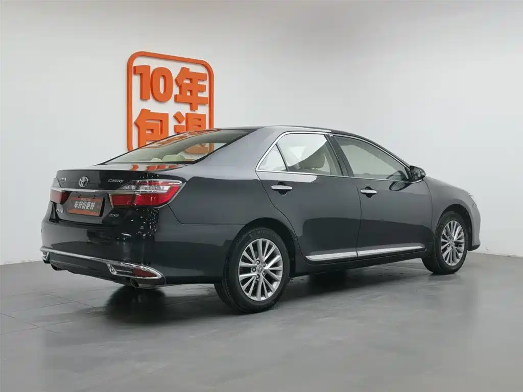 TOYOTA CAMRY 2017