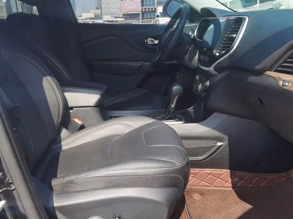 JEEP CHEROKEE 2017