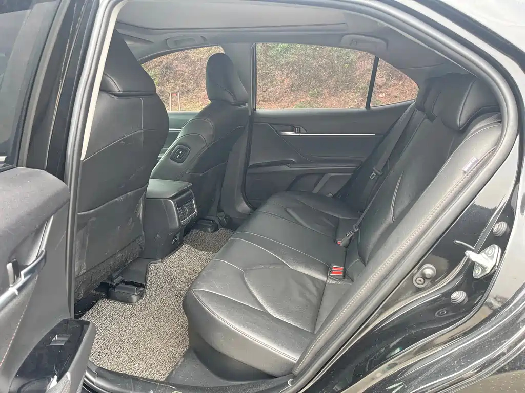 TOYOTA CAMRY 2023