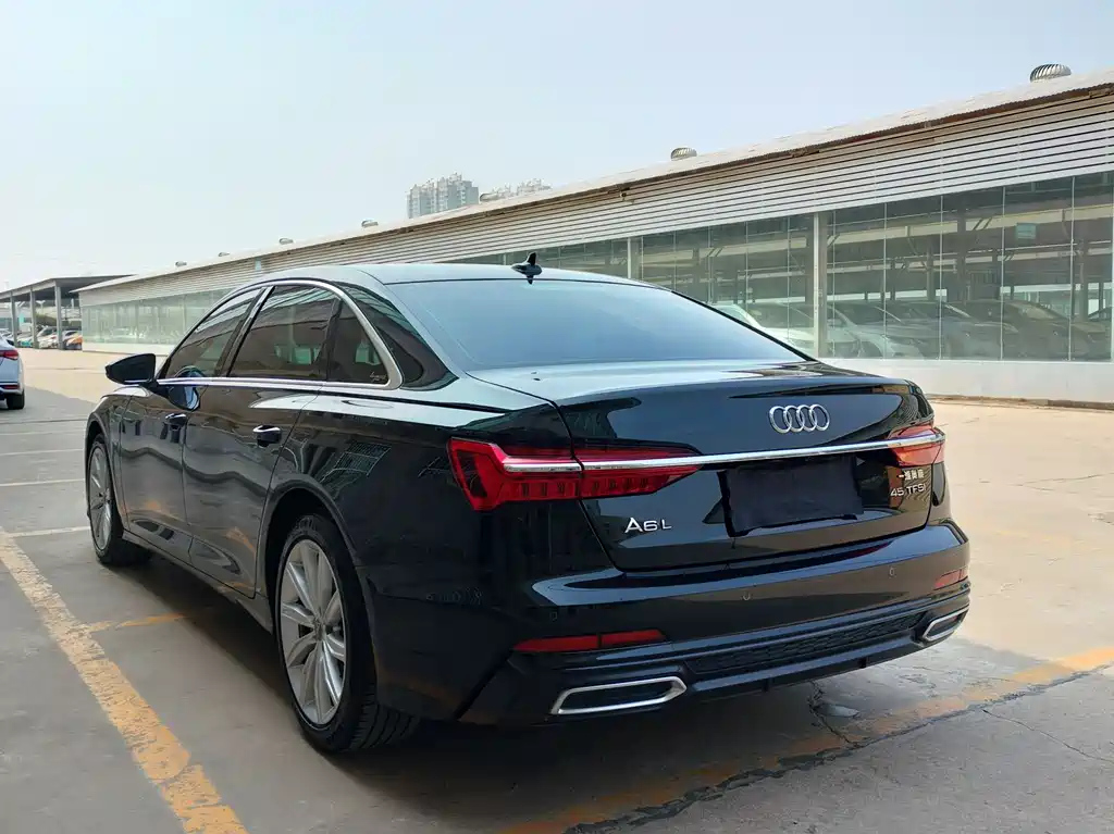 AUDI A6L 2021