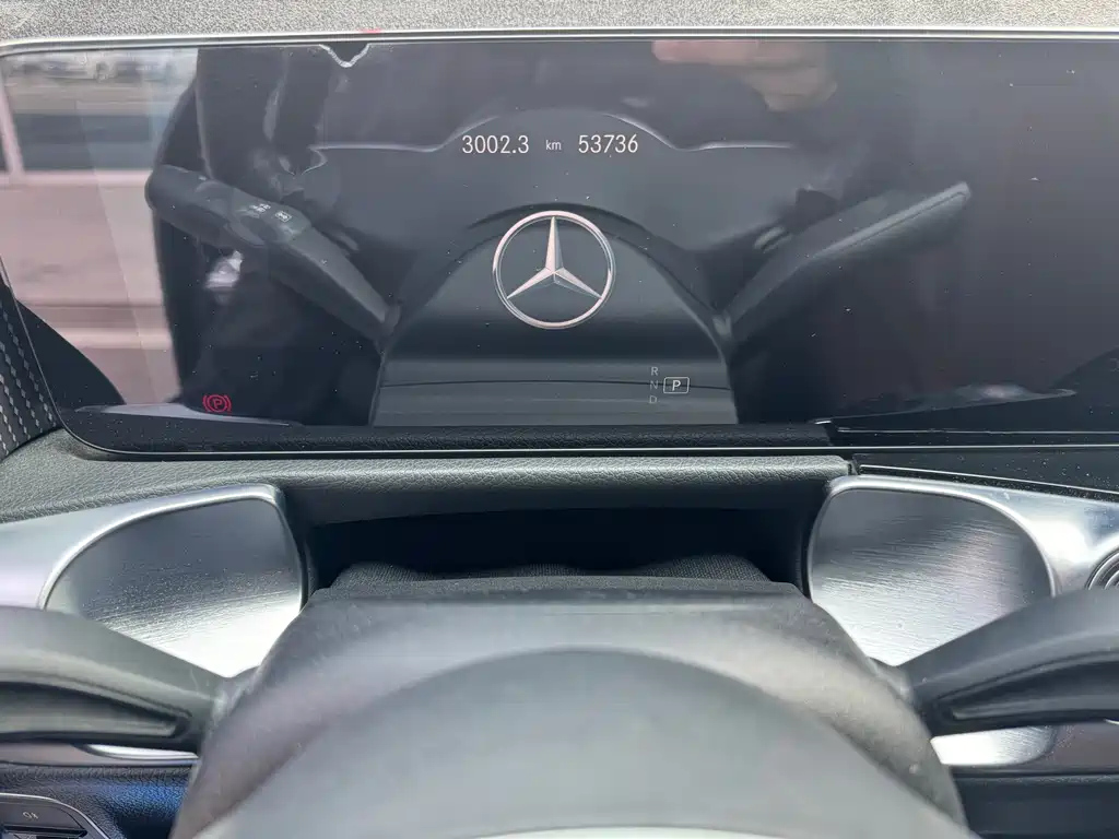 MERCEDES BENZ GLB 2021
