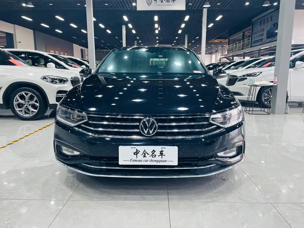 VOLKSWAGEN MAGOTAN 2022