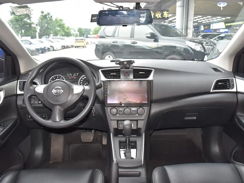 NISSAN SYLPHY 2022