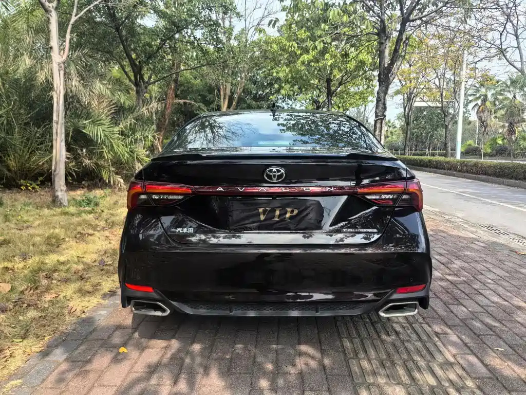 TOYOTA AVALON 2019