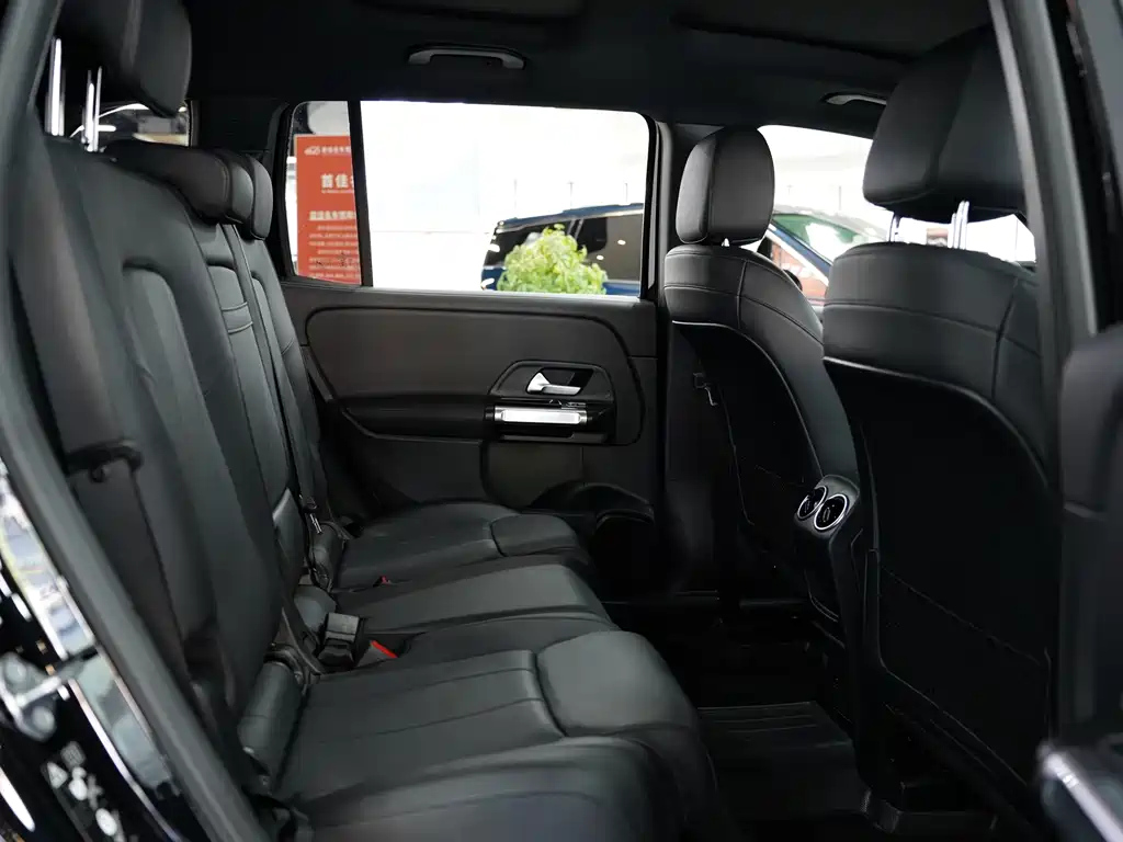 MERCEDES BENZ GLB 2021