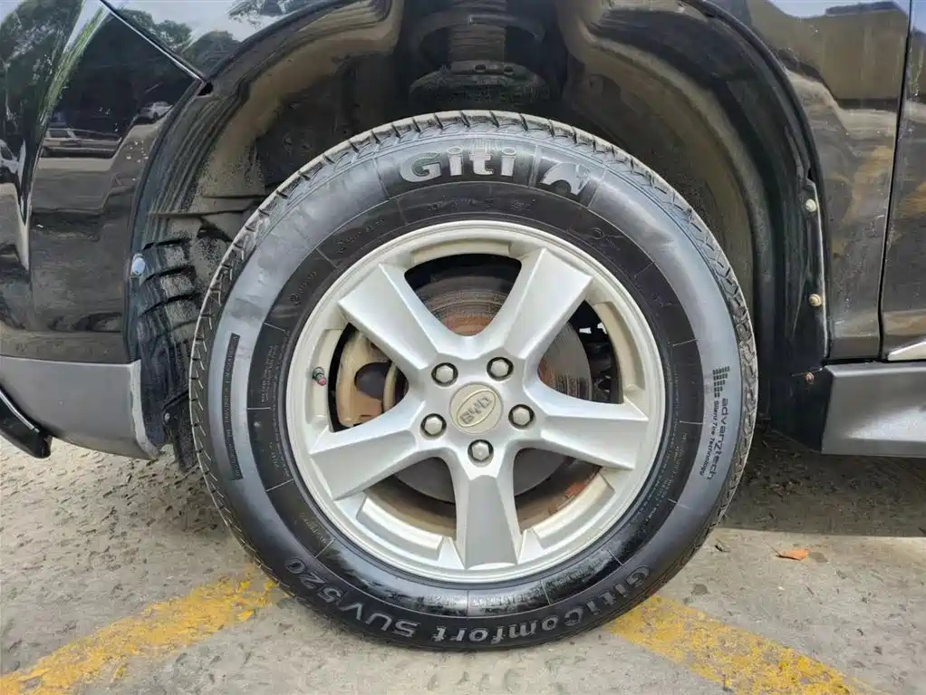 BYD S6 2015
